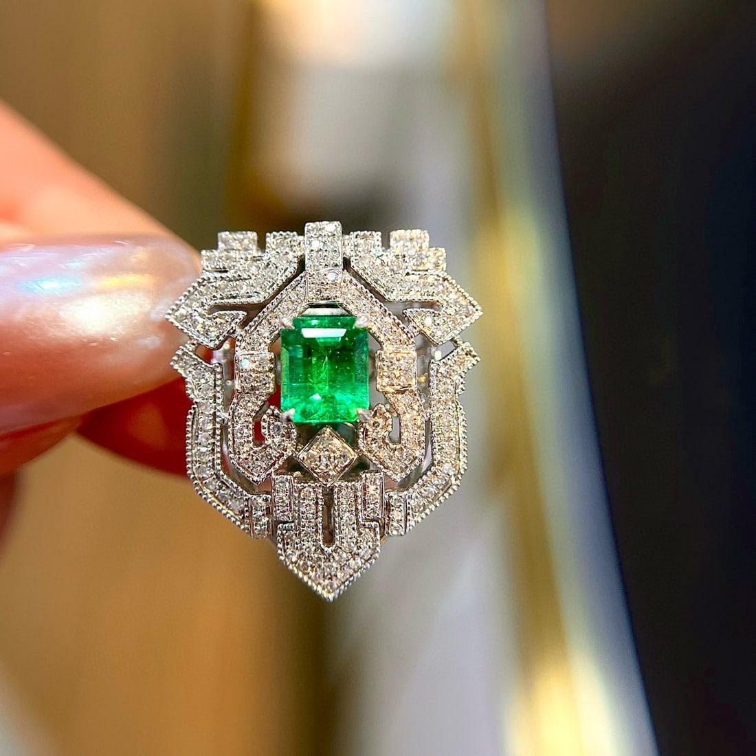 14k Gold 0.48 Ct Natural Emerald & Diamond Brooch - 8