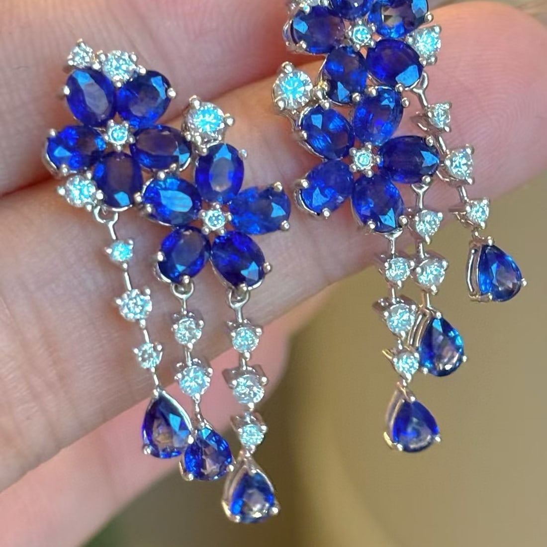 14k Gold 5.5 Ct Natural Sapphire & Diamond Earrings - 3