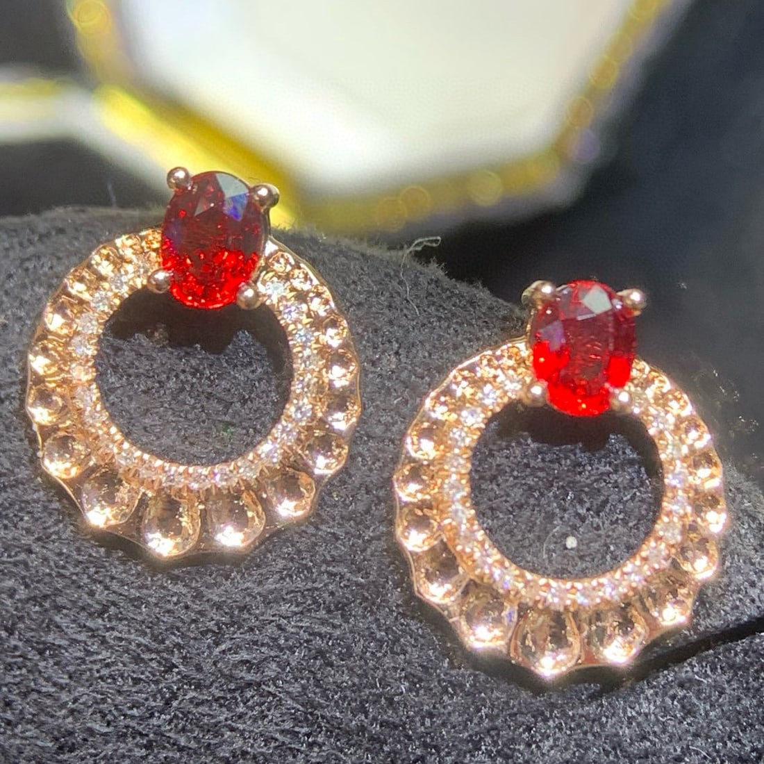 14k Gold 0.45 Ct Natural Ruby & Diamond Earrings: Ref:230987179 // gold content:14k gold // main gemstone:ruby // shape:oval // carat weight:0. 45ct // color:red // treatment:natural // cut grade:g // // adjacent gemstone 2 : diamond // number of