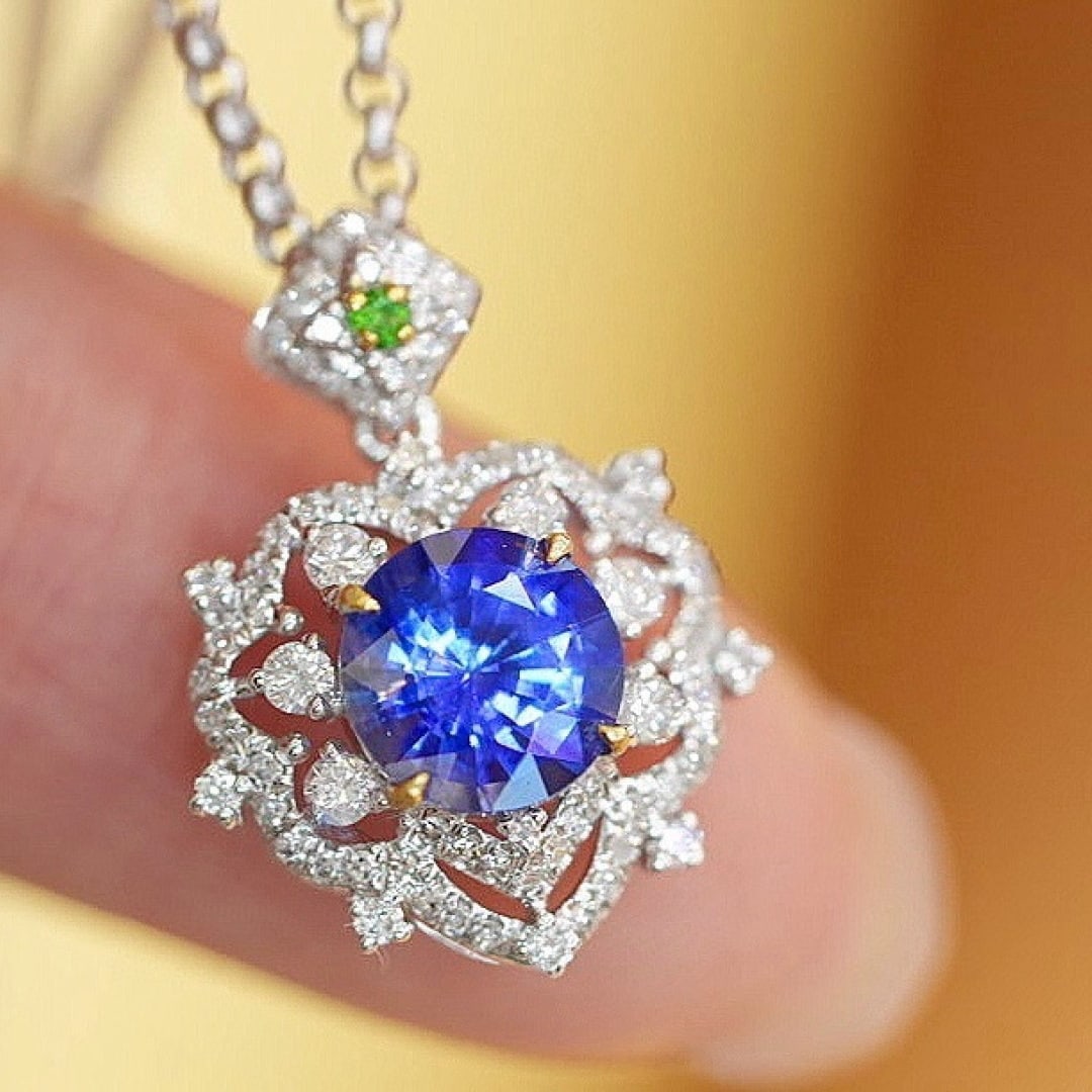 14k Gold 1.08 Ct Natural Sapphire & Diamond Pendant( Without Chain ): Ref:230987183 // gold content:14k gold // main gemstone:sapphire // shape:round // carat weight:1. 08ct // color:blue // treatment:natural // cut grade:g // // adjacent gemstone 2 : diamond //
