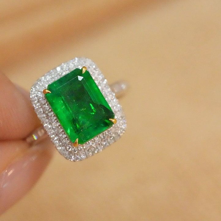 14k Gold 2.9 Ct Natural Emerald & Diamond Ring - 5