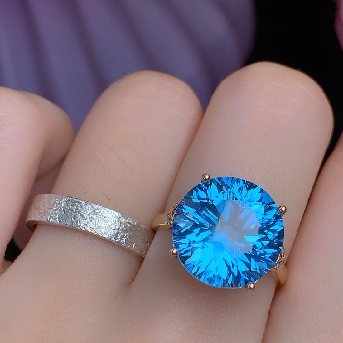 14k Gold 11.3 Ct Natural Topaz & Diamond Ring - 5