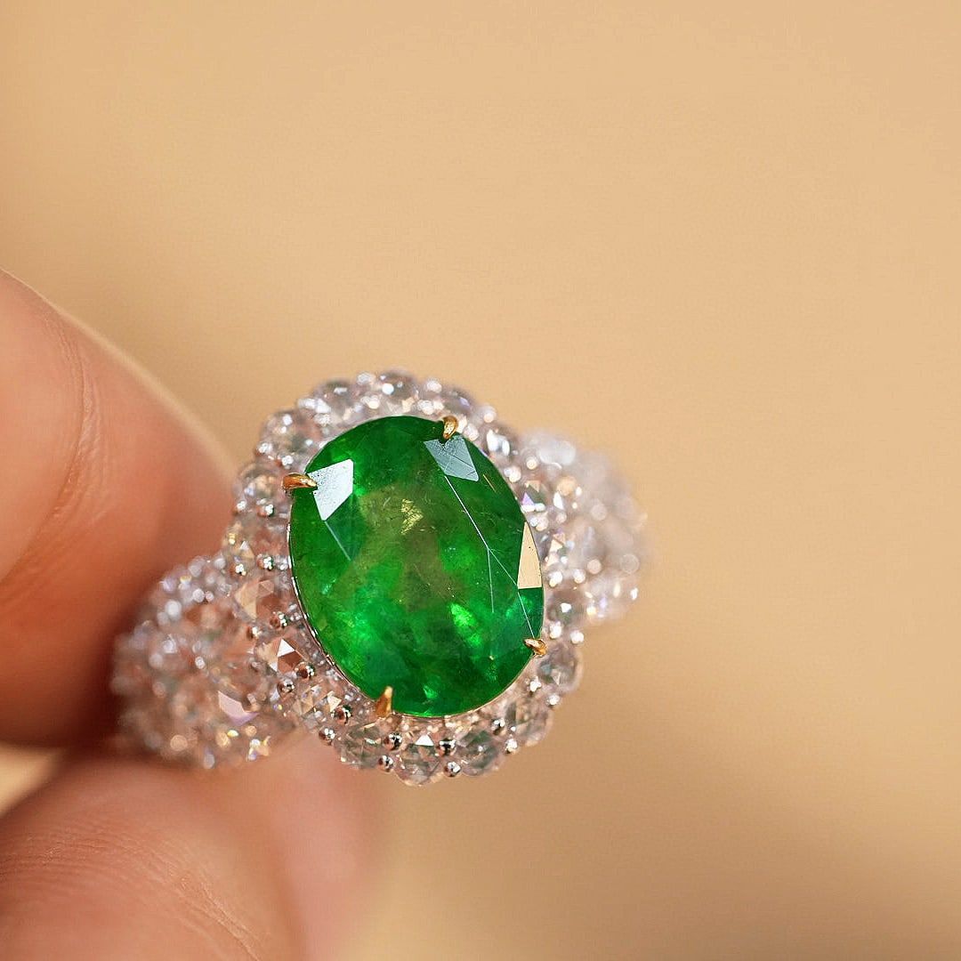 14k Gold 3.4 Ct Natural Emerald & Diamond Ring - 2