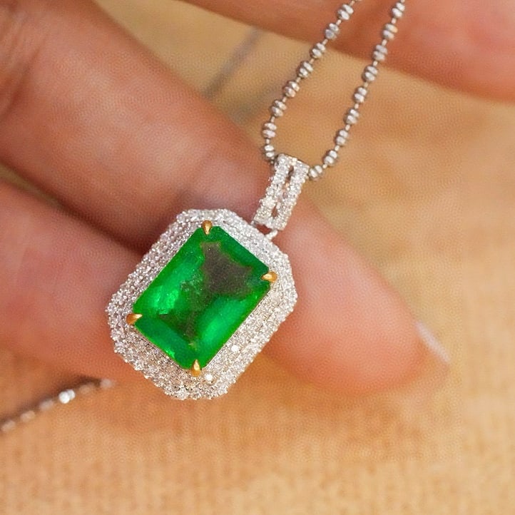 14k Gold 3.45 Ct Natural Emerald & Diamond Pendant( Without Chain ) - 4