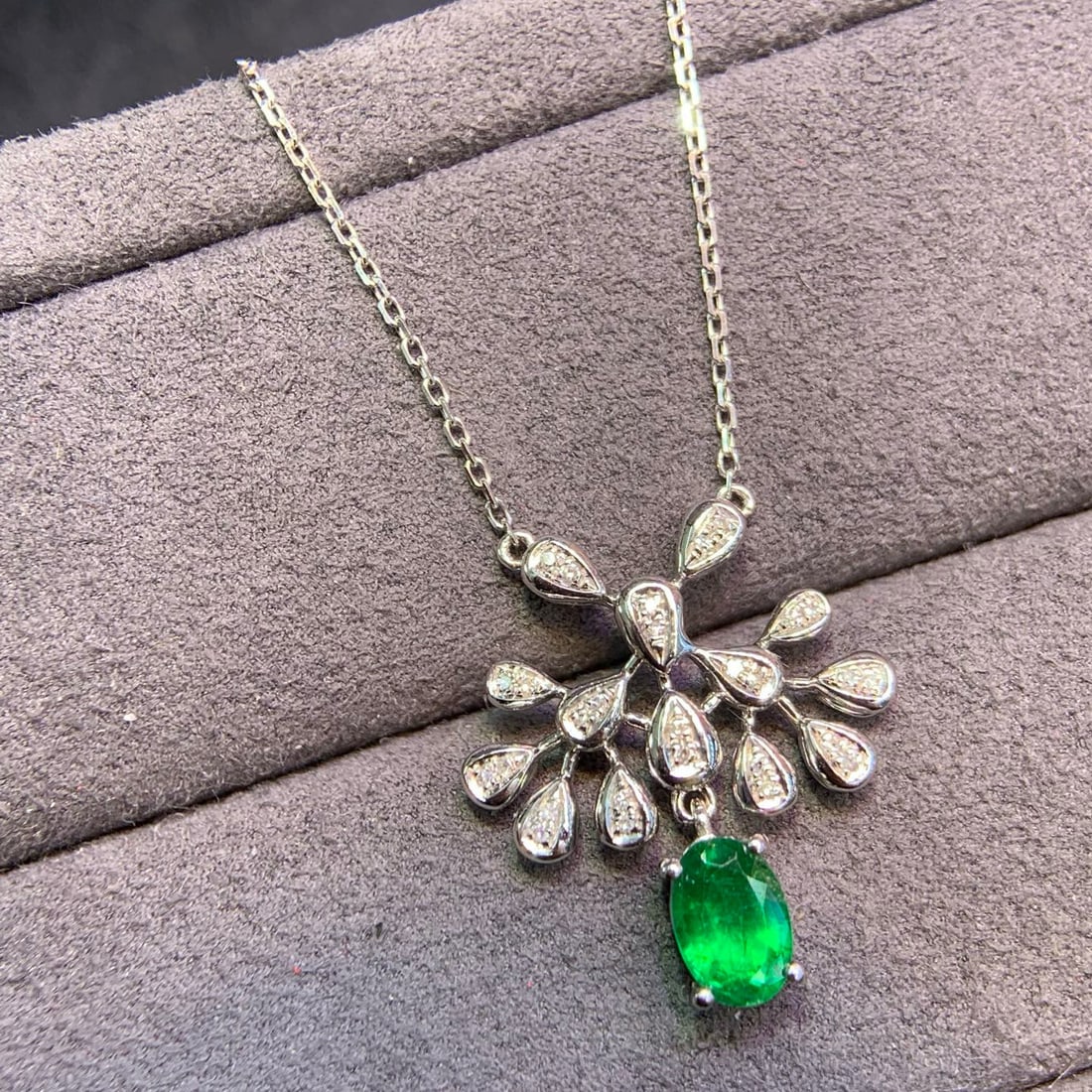 14k Gold 0.65 Ct Natural Emerald & Diamond Pendant( Without Chain ) - 2