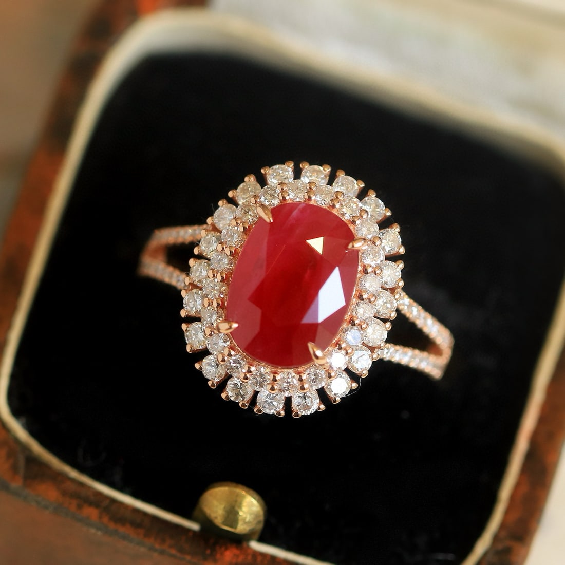 14k Gold 4.06 Ctw Natural Ruby & Diamond Ring: Ref:230987204 // gold content:14k gold // ring size:7. 25us // // main gemstone:ruby // shape:oval // carat weight:3. 14ct // color:red // treatment:natural // cut grade:g // // adjacent gemstone 2 : 