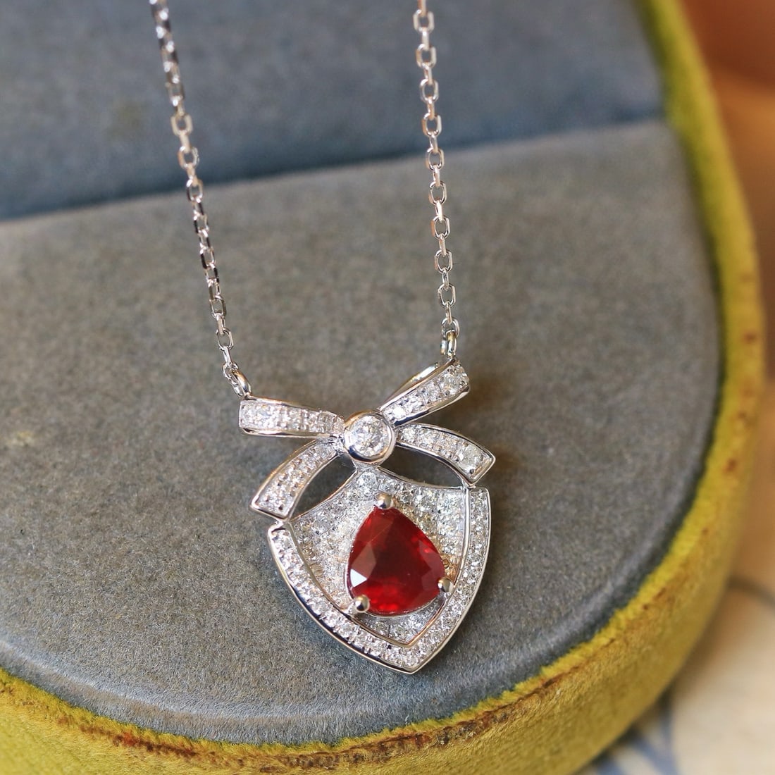 14k Gold 1.12 Ctw Natural Ruby & Diamond Pendant( Without Chain ): Ref:230987205 // gold content:14k gold // main gemstone:ruby // shape:triangle // carat weight:0. 80ct // color:red // treatment:natural // cut grade:g // // adjacent gemstone 2 : diamond //