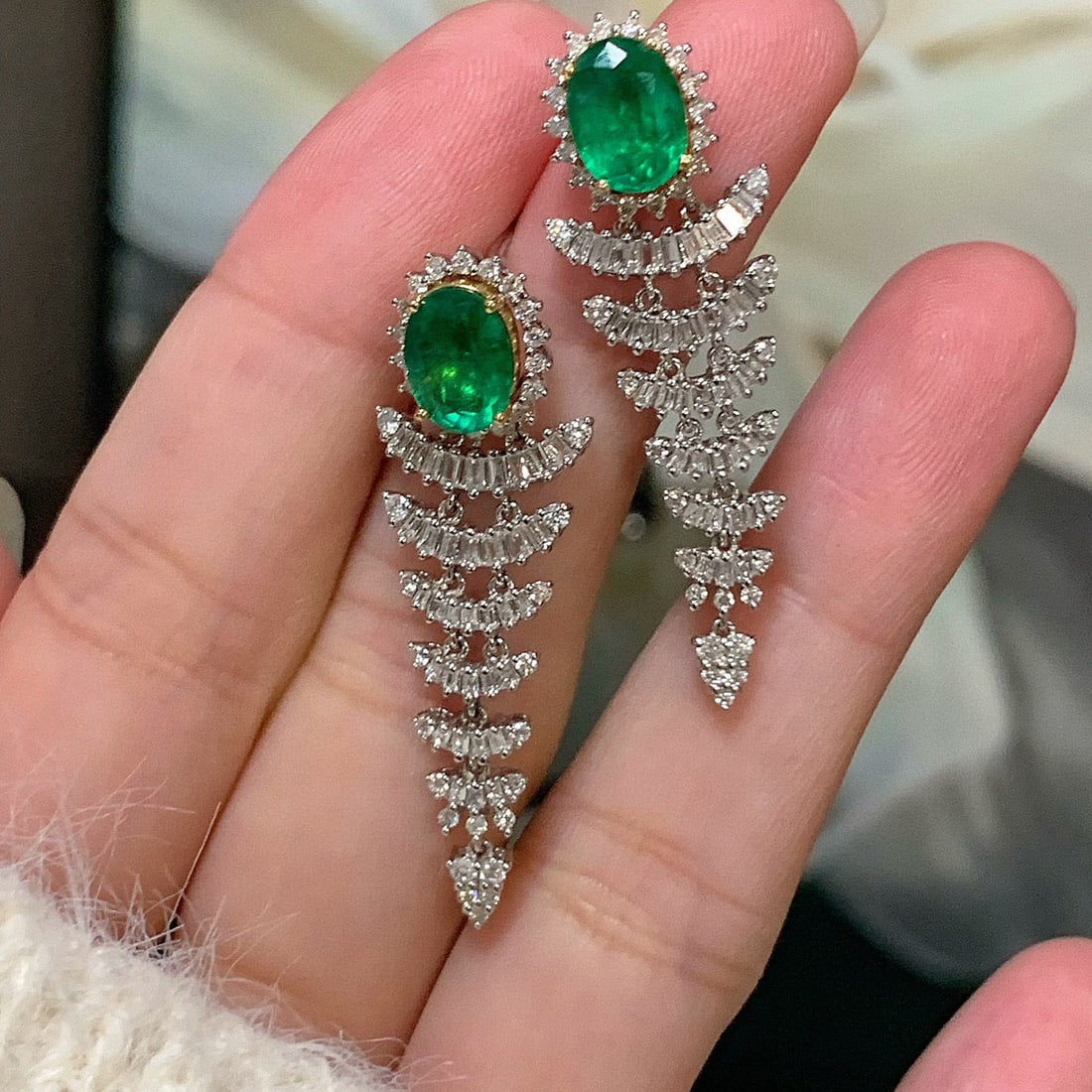 14k Gold 2.30 Ct Natural Emerald & Diamond Earrings - 2