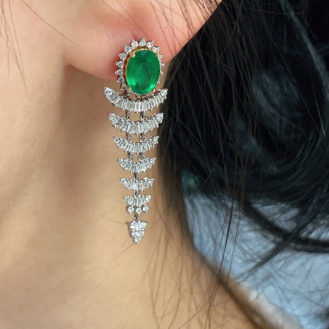 14k Gold 2.30 Ct Natural Emerald & Diamond Earrings - 9
