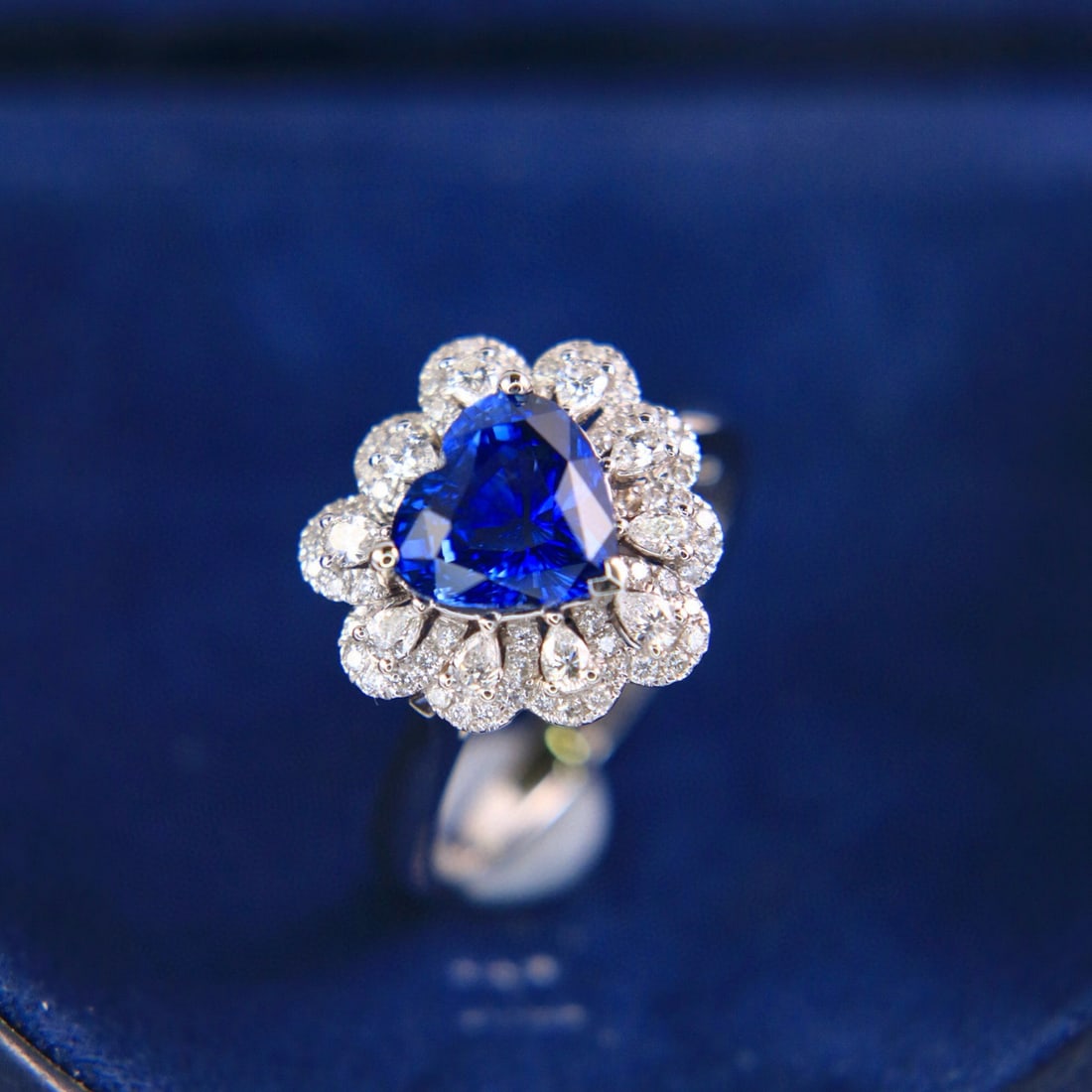 14k Gold 3.03 Ctw Natural Sapphire & Diamond Ring - 4