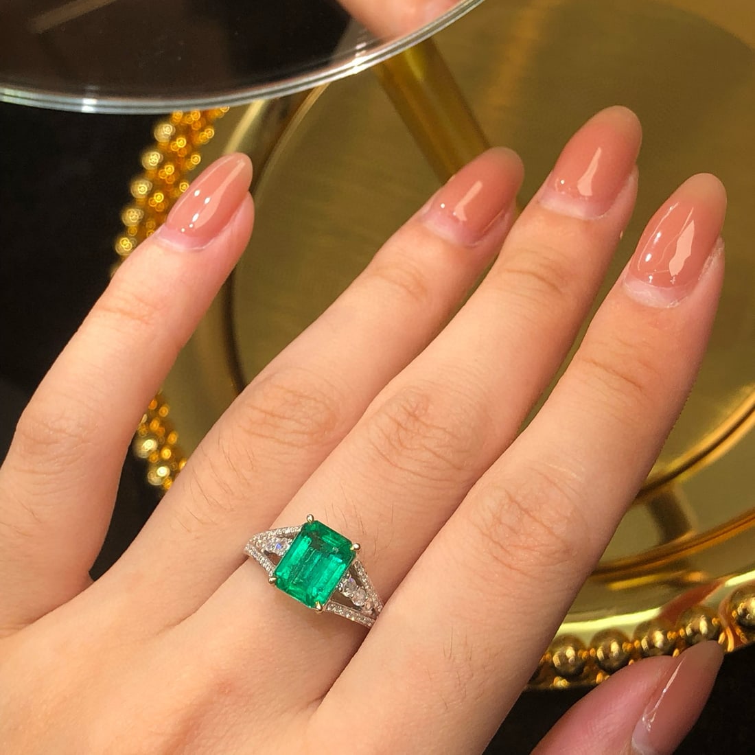 14k Gold 1.9 Ct Natural Emerald & Diamond Ring - 5