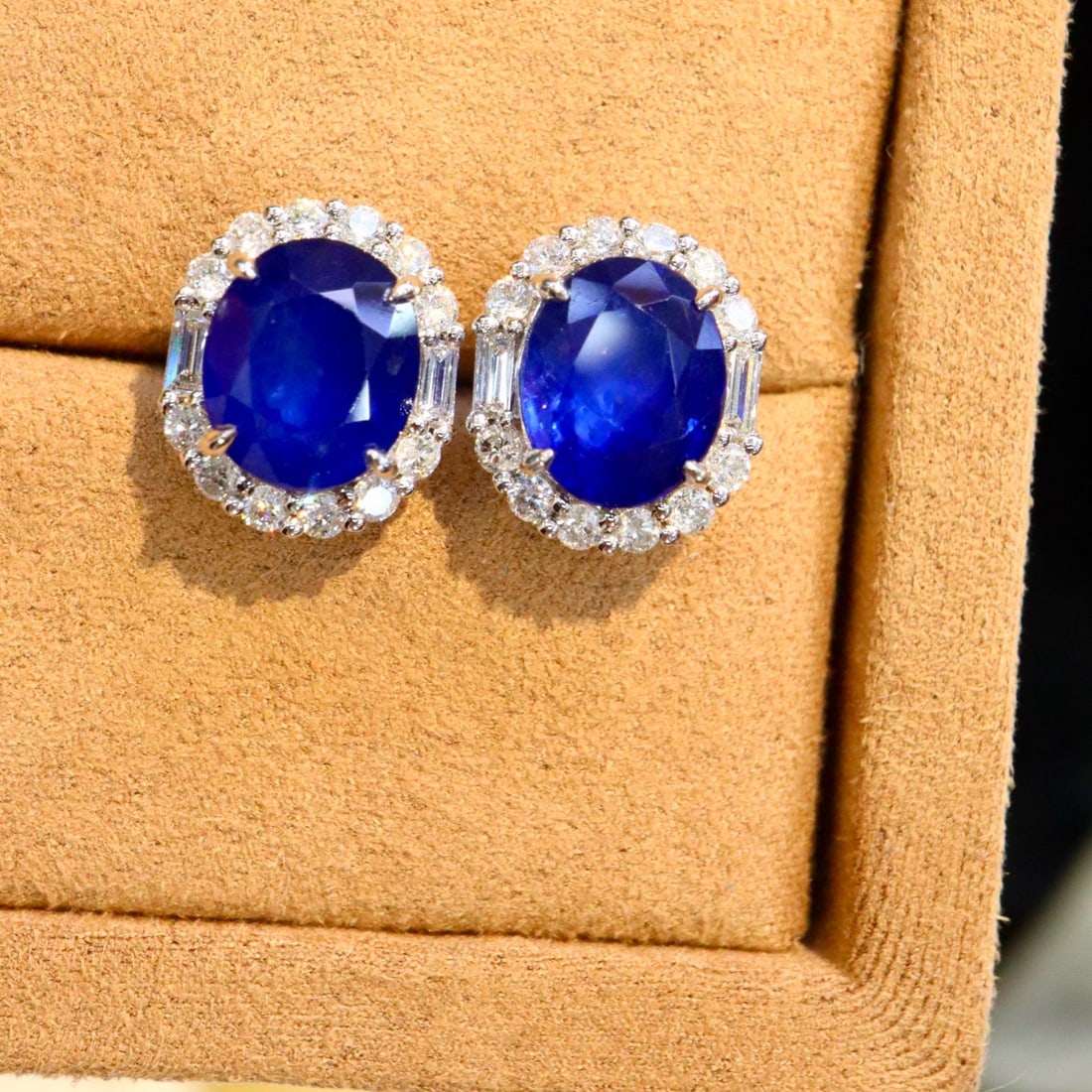 14k Gold 5.64 Ctw Natural Sapphire & Diamond Earrings - 3