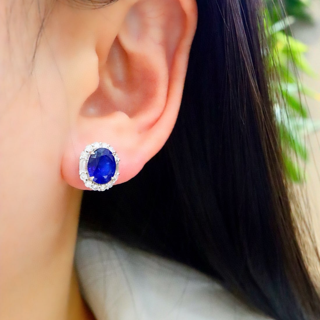 14k Gold 5.64 Ctw Natural Sapphire & Diamond Earrings - 4