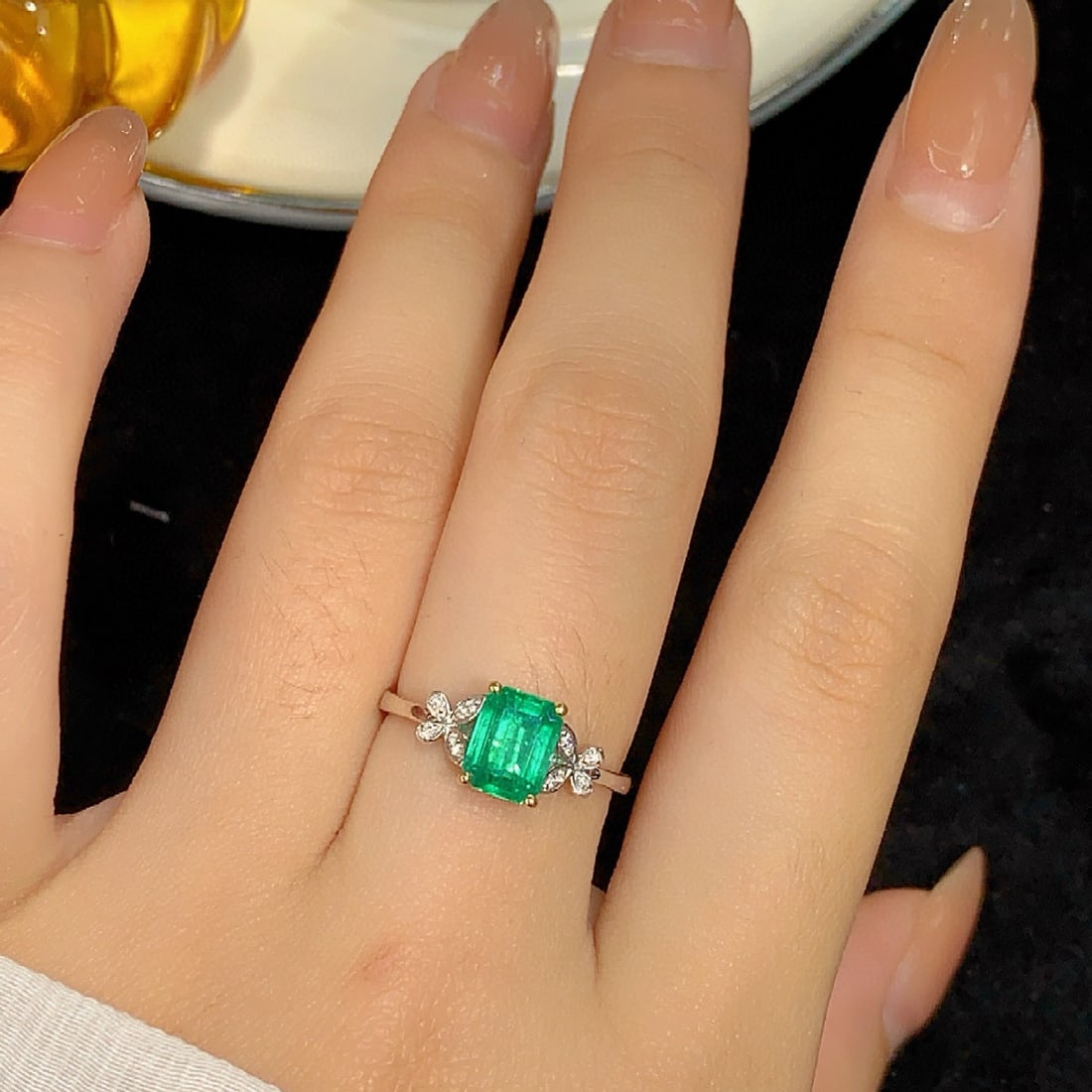 14k Gold 1.30 Ctw Natural Emerald & Diamond Ring - 7