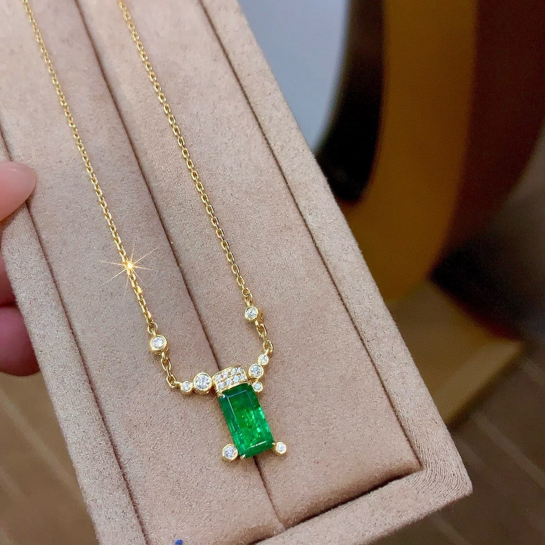 14k Gold 1.15 Ctw Natural Emerald & Diamond Pendant( Without Chain ) - 5