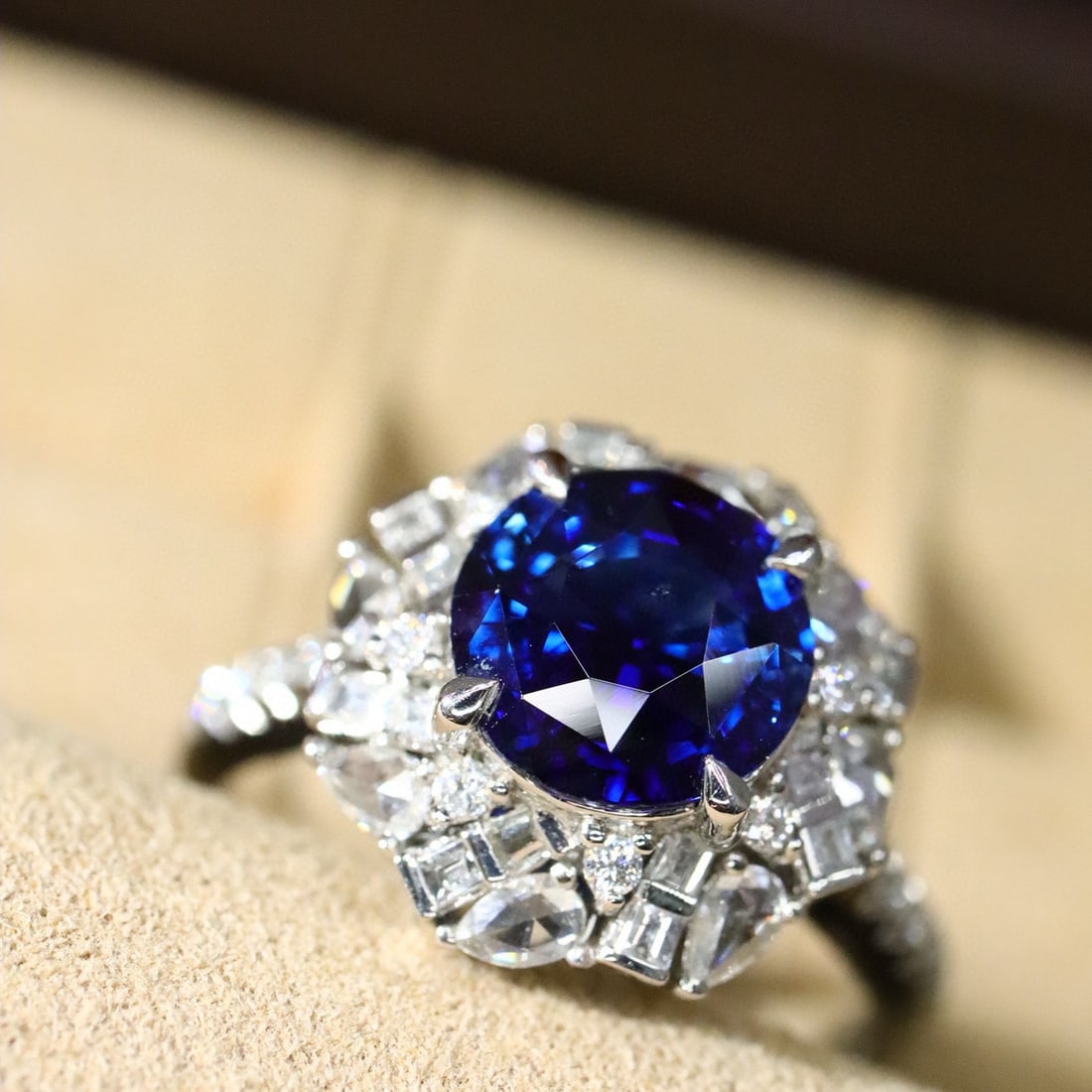 14k Gold 2.85 Ctw Natural Sapphire & Diamond Ring - 6
