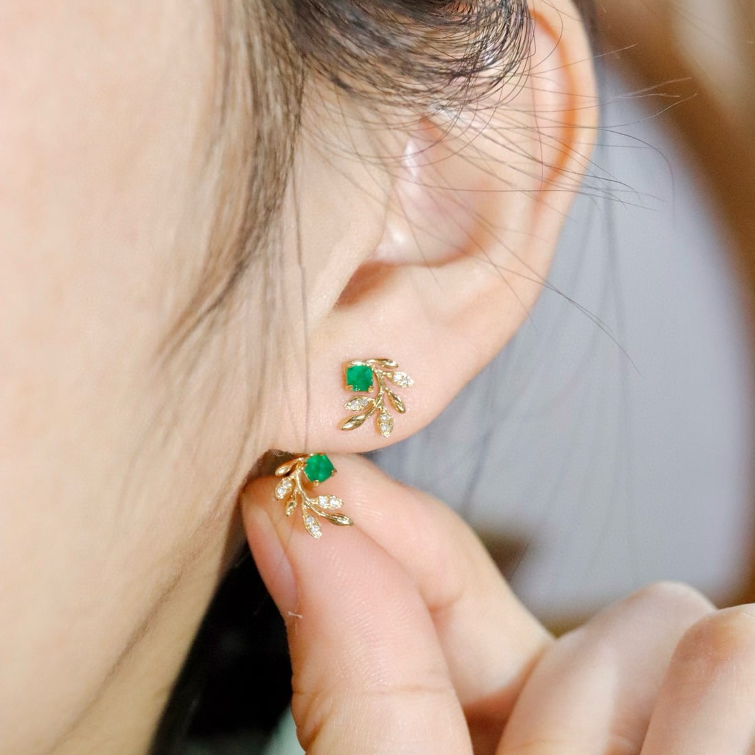 14k Gold 0.39 Ctw Natural Emerald & Diamond Earrings - 3