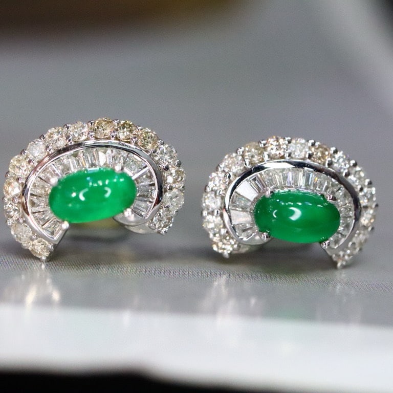 14k Gold 0.97 Ctw Natural Emerald & Diamond Earrings - 2