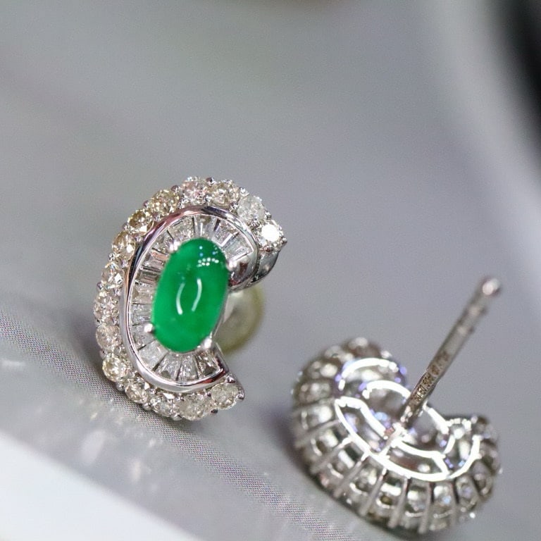14k Gold 0.97 Ctw Natural Emerald & Diamond Earrings - 5
