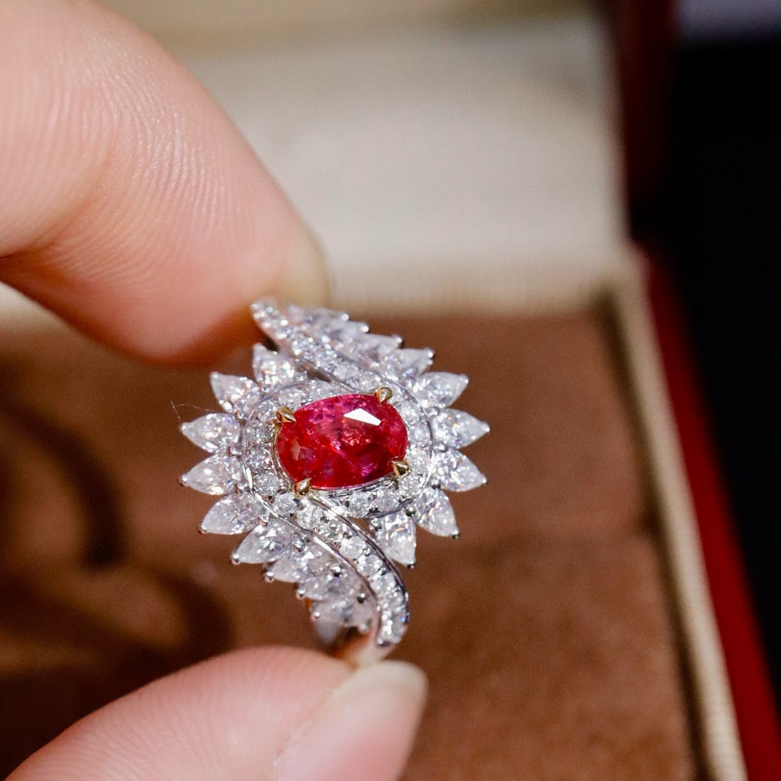 14k Gold 1.08 Ctw Natural Ruby & Diamond Ring - 4