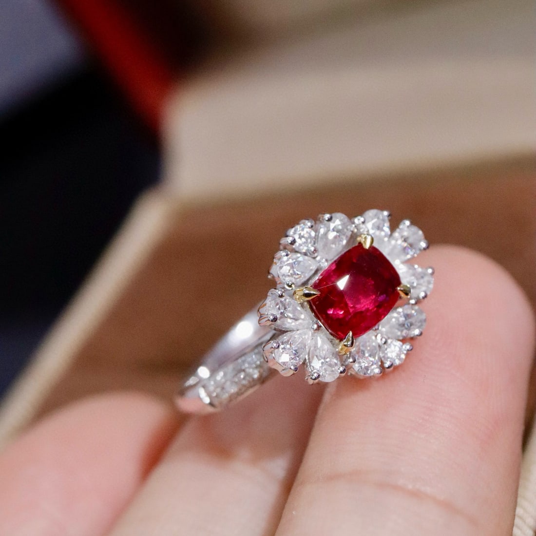 14k Gold 1.12 Ctw Natural Ruby & Diamond Ring - 4