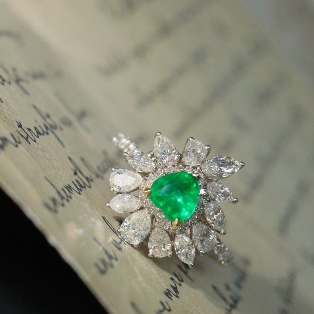 14k Gold 1.58 Ctw Natural Emerald & Diamond Ring - 3