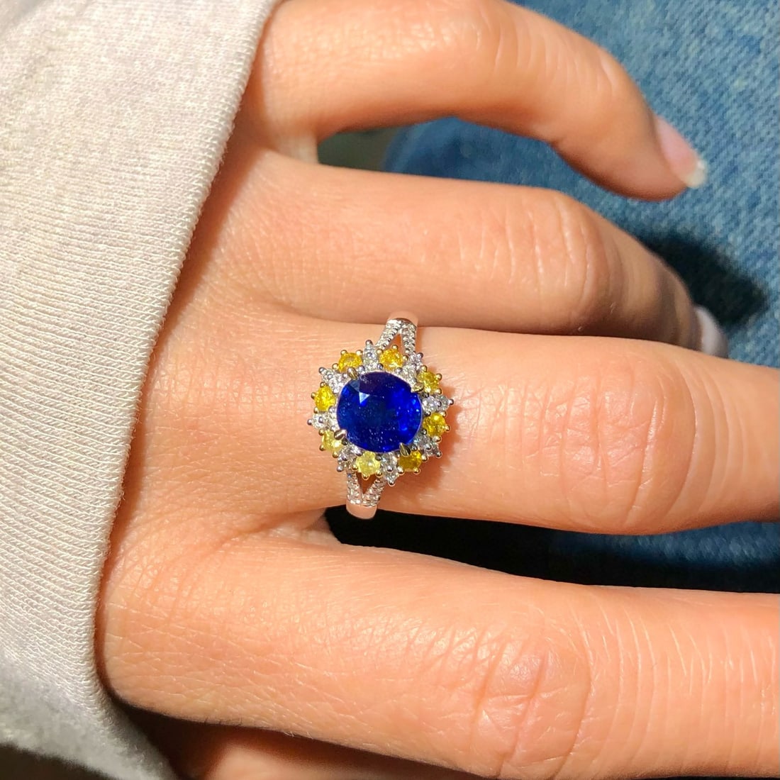 14k Gold 2.12 Ctw Natural Sapphire & Diamond Ring - 3