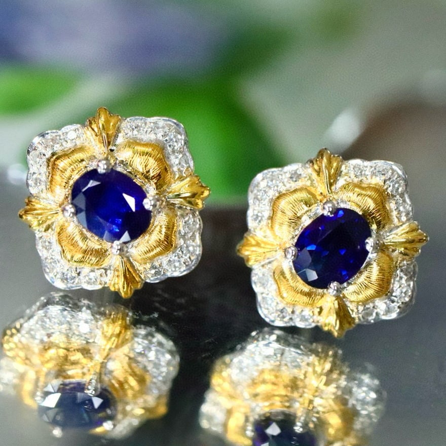 14k Gold 0.81 Ctw Natural Sapphire & Diamond Earrings: Ref:230987245 // gold content:14k gold // main gemstone:sapphire // shape:oval // carat weight:0. 72ct // color:blue // treatment:natural // cut grade:g // // adjacent gemstone 2 : diamond //