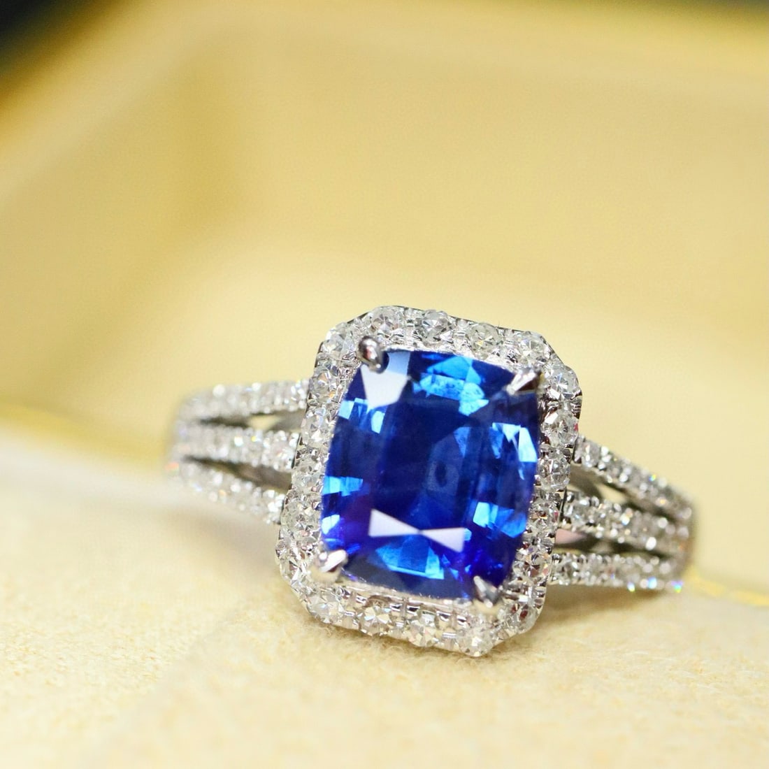 14k Gold 1.79 Ctw Natural Sapphire & Diamond Ring: Ref:230987250 // gold content:14k gold // ring size:7. 25us // // main gemstone:sapphire // shape:emerald // carat weight:1. 51ct // color:blue // treatment:natural // cut grade:g // // adjacent gemst