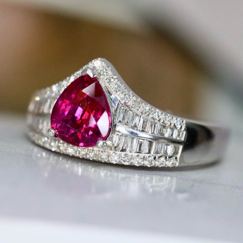 14k Gold 1.39 Ctw Natural Ruby & Diamond Ring - 6