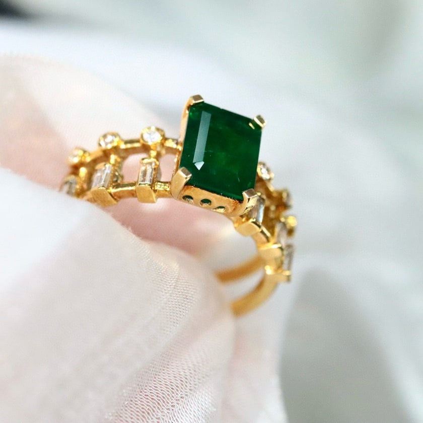 14k Gold 1.66 Ctw Natural Emerald & Diamond Ring - 2