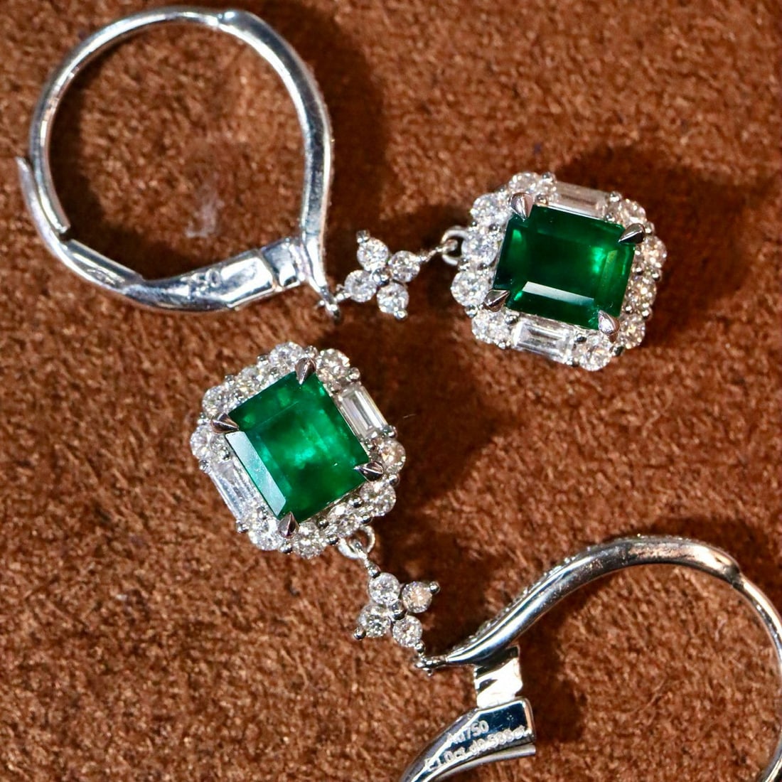 14k Gold 1.58 Ctw Natural Emerald & Diamond Earrings - 6