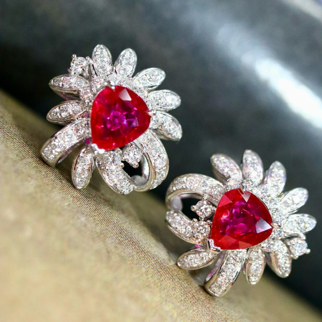 14k Gold 2.65 Ctw Natural Ruby & Diamond Earrings - 3