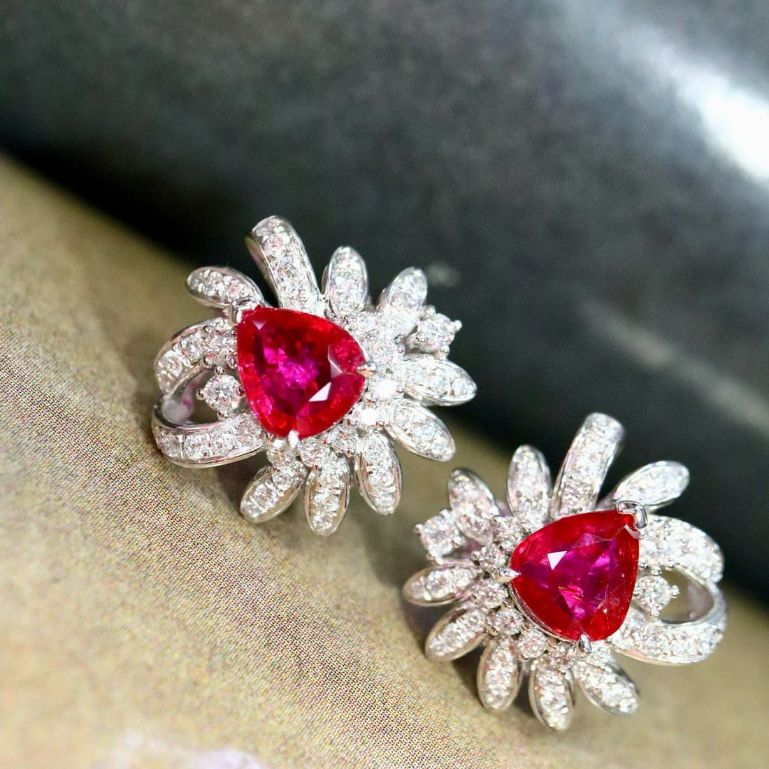 14k Gold 2.65 Ctw Natural Ruby & Diamond Earrings - 4