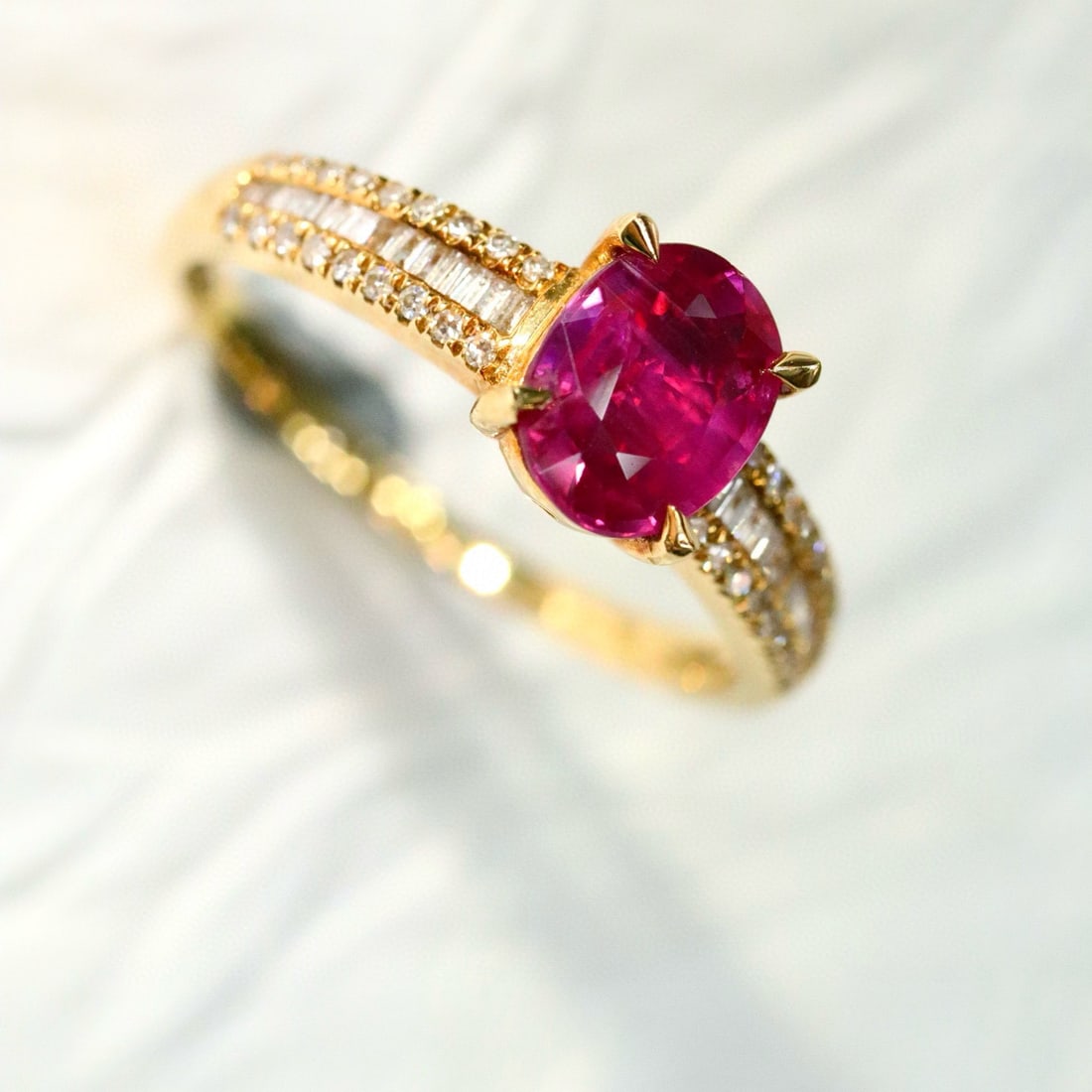 14k Gold 1.26 Ctw Natural Ruby & Diamond Ring - 3