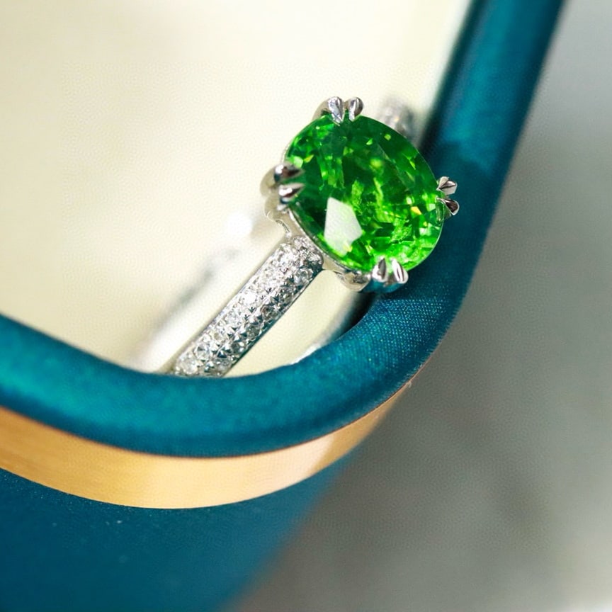 14k Gold 1.24 Ctw Natural Tsavorite & Diamond Ring - 3