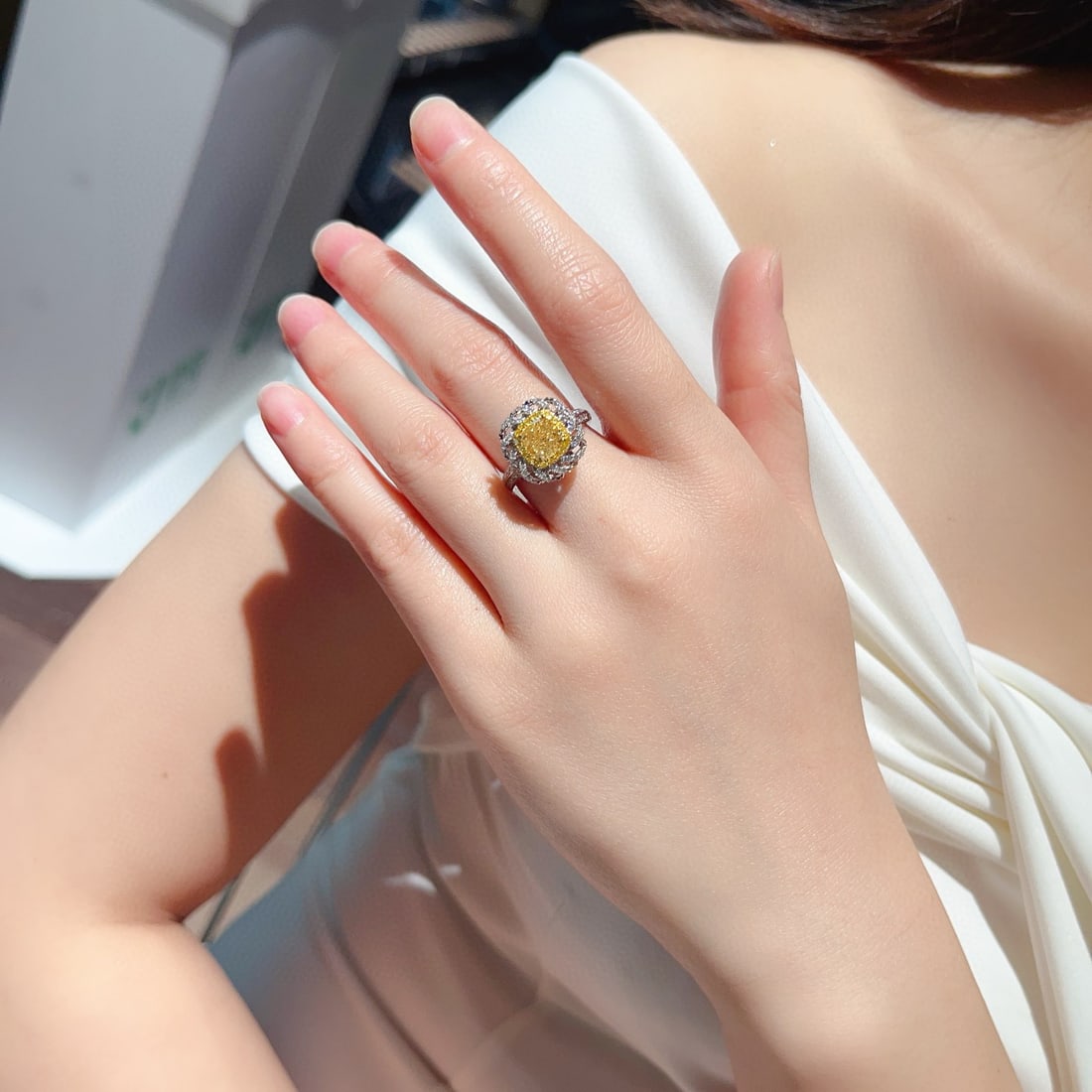 14k Gold 2.52 Ctw Natural Yellow Diamond & Diamond Ring - 3