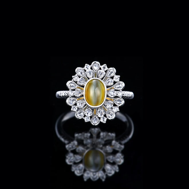 14k Gold 2.11 Ctw Natural Cat's?Eye & Diamond Ring/pendant( Without Chain ): Ref:230988013 // gold content:14k gold // ring size:7. 25us // // main gemstone:cat's? Eye // shape:oval // carat weight:1. 67ct // color:yellow // treatment:natural // // adjacent gemstone 2 :