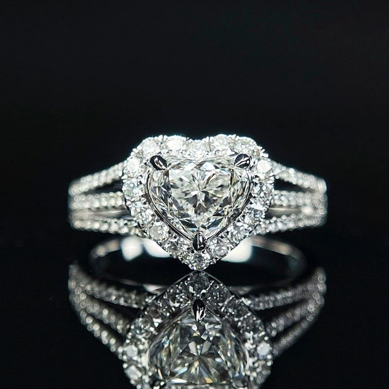 Gia Certified 14k Gold 1.00 Ct Natural G Vs2 Heart Diamond Ring: Ref:230988032 // gold content:14k gold // ring size:7. 25us // // main gemstone:diamond // certified:gia // shape:heart // carat weight:1. 00ct // clarity grade:vs2 // color:g // treatment:natural // 