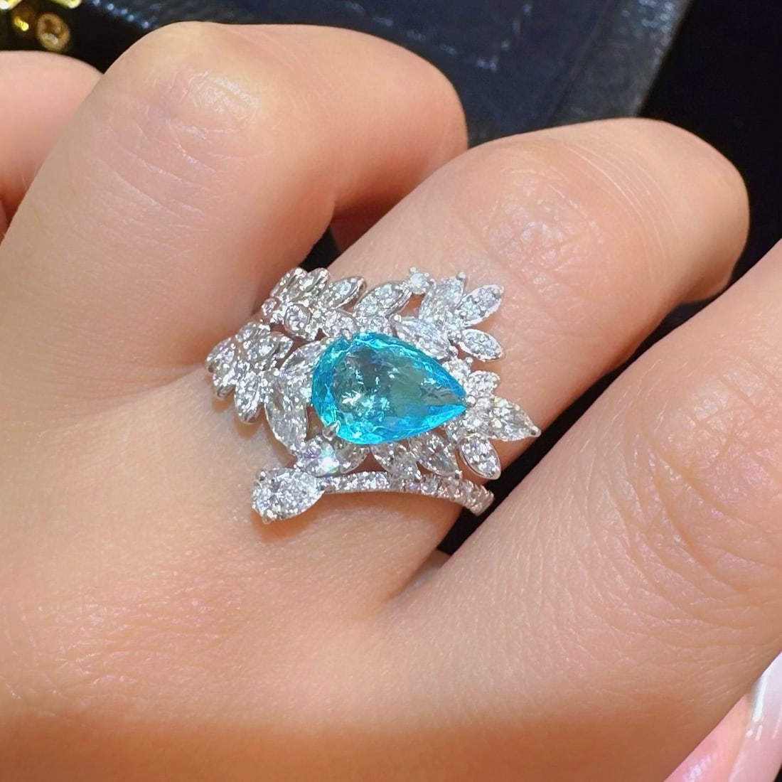 14k Gold 2.09 Ctw Natural Paraiba Tourmaline & Diamond Ring - 3