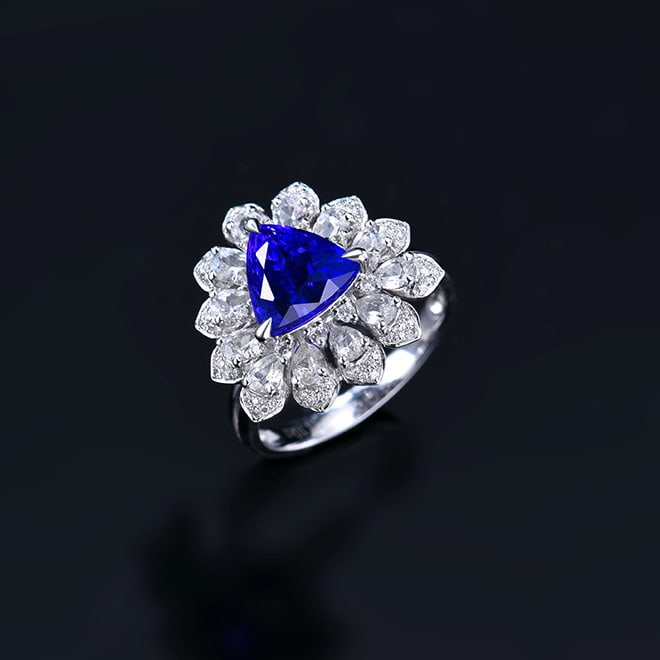 14k Gold 3.28 Ctw Natural Tanzanite & Diamond Ring - 3
