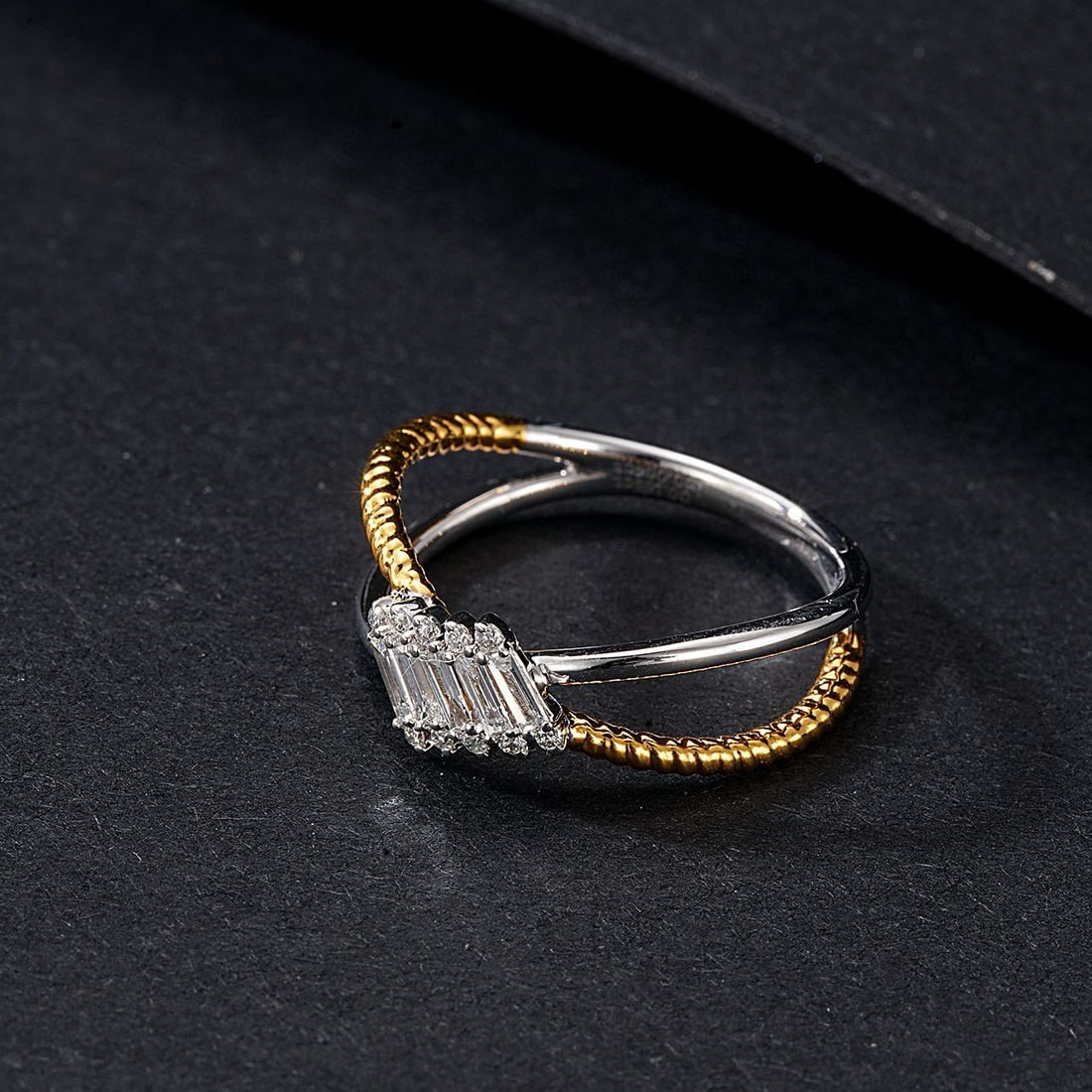 14k Gold 0.22 Ctw Natural H Diamond Ring - 2
