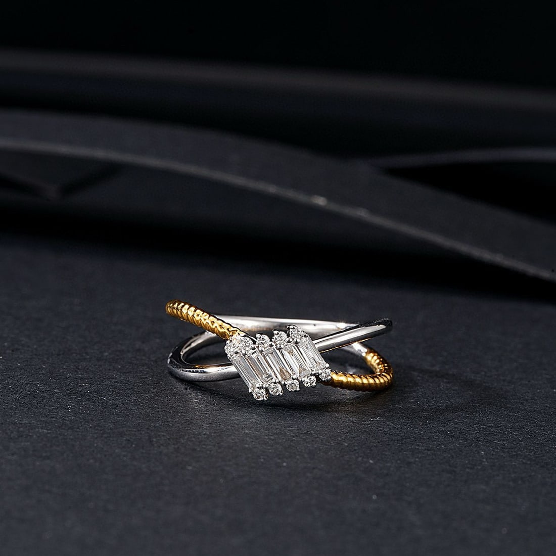 14k Gold 0.22 Ctw Natural H Diamond Ring - 4