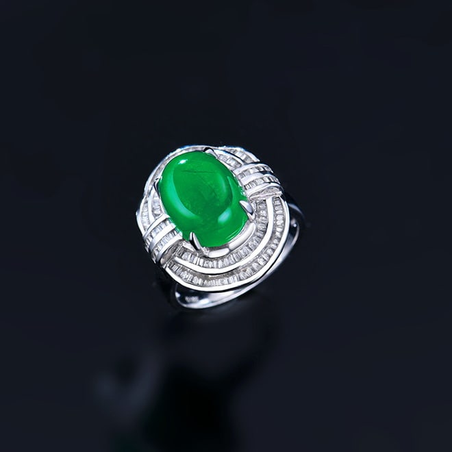 14k Gold 4.2 Ct Natural Emerald & Diamond Ring - 3