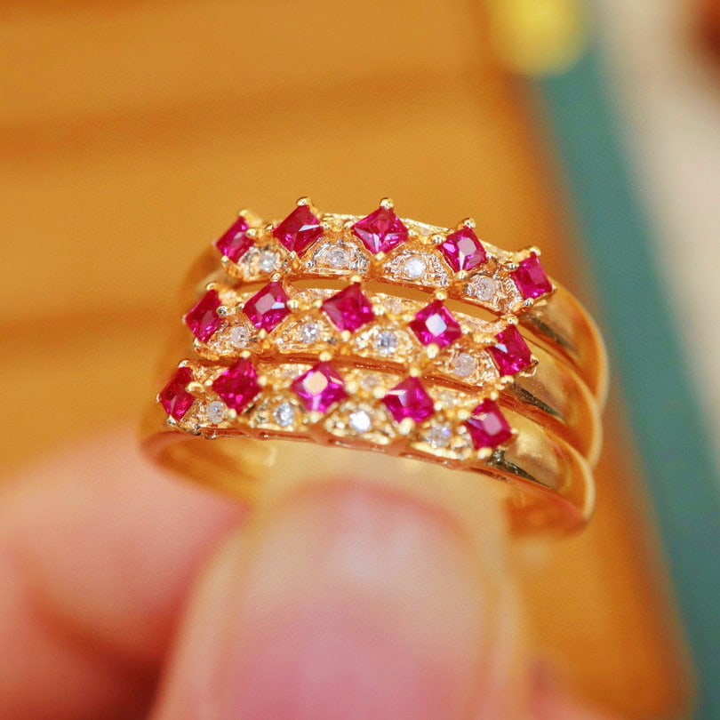 14k Gold 0.57 Ctw Natural Ruby & Diamond Ring - 3