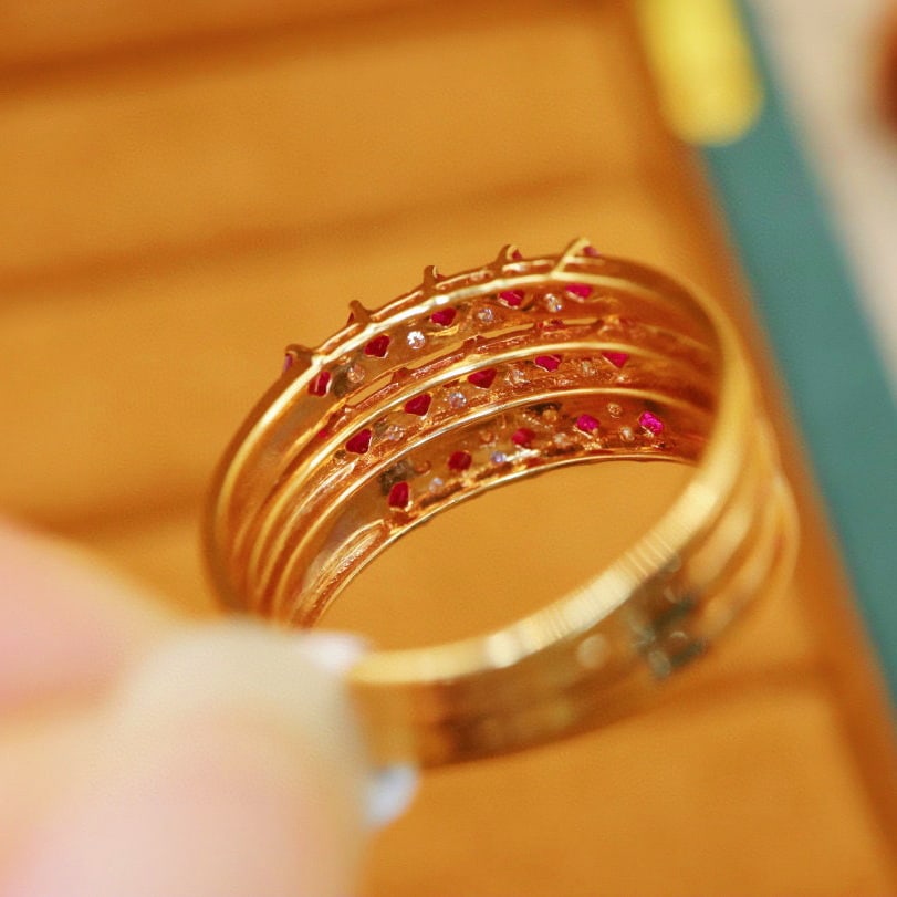 14k Gold 0.57 Ctw Natural Ruby & Diamond Ring - 5