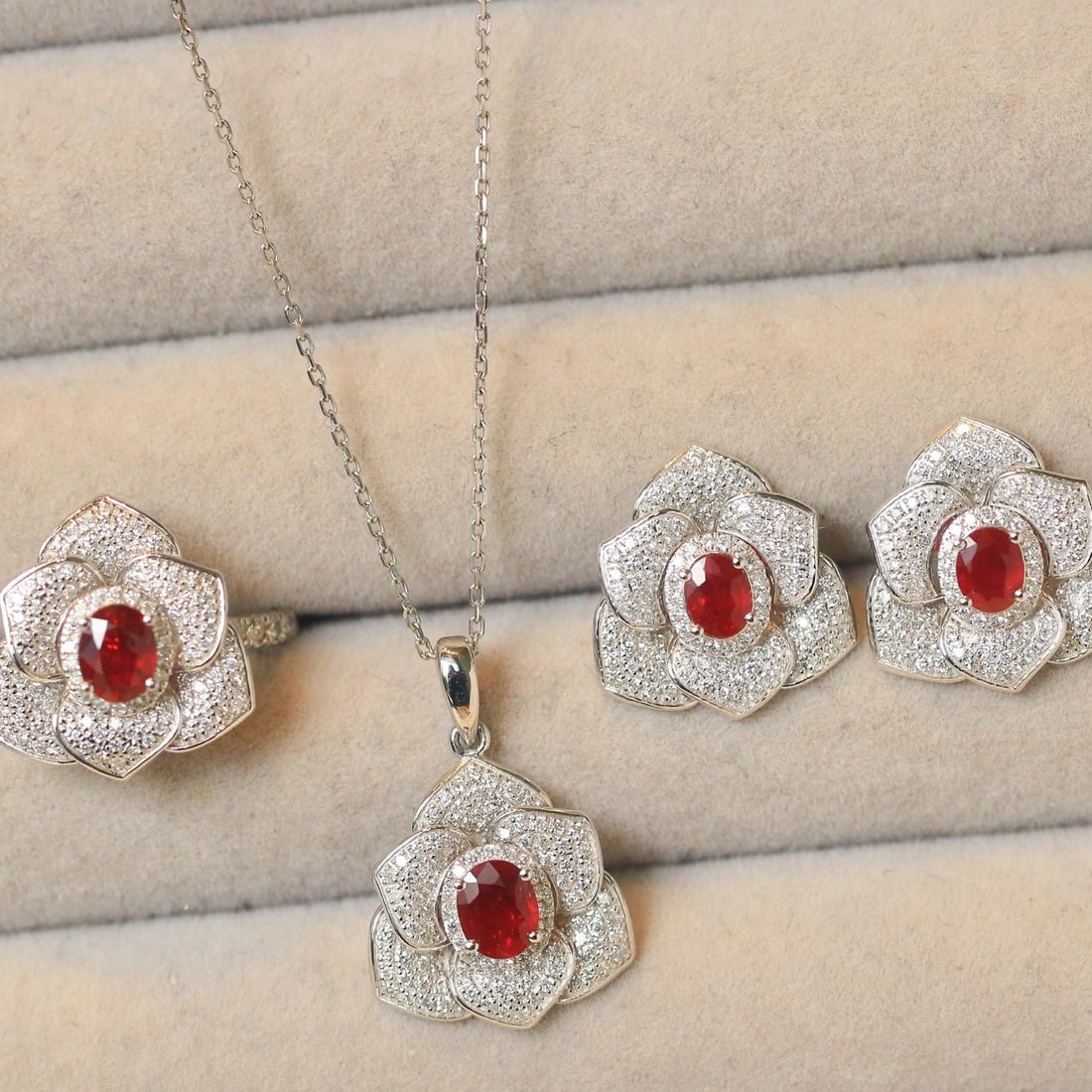 14k Gold 3.12 Ctw Natural Ruby & Diamond Jewelry Set: Ref:230988101 // gold content:14k gold // ring size:7. 25us // // pendant(without chain) // main gemstone:ruby // shape:oval // carat weight:0. 50ct // color:pigeonblood red // treatment:natural //