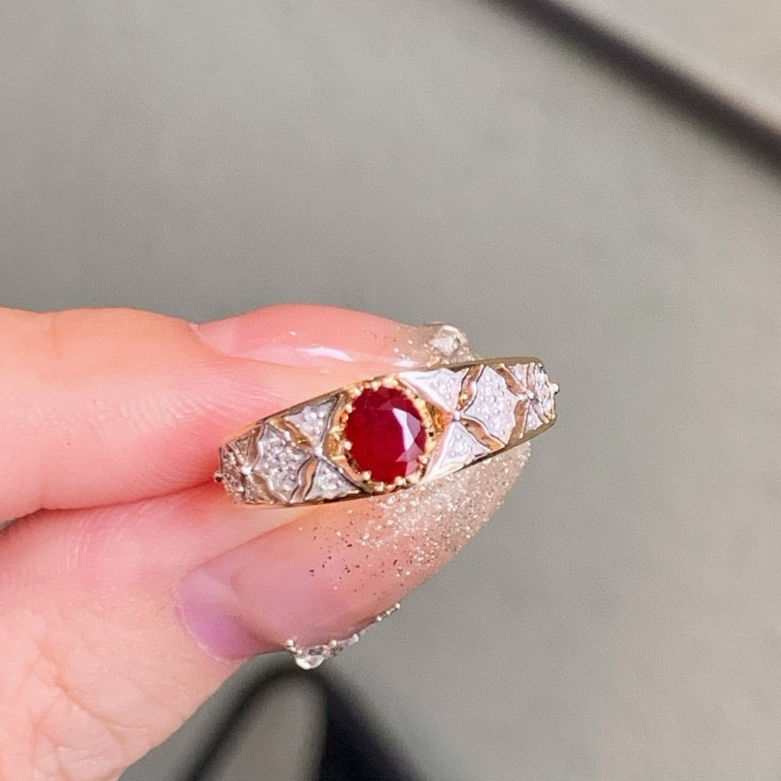 14k Gold 0.66 Ctw Natural Ruby & Diamond Ring - 3