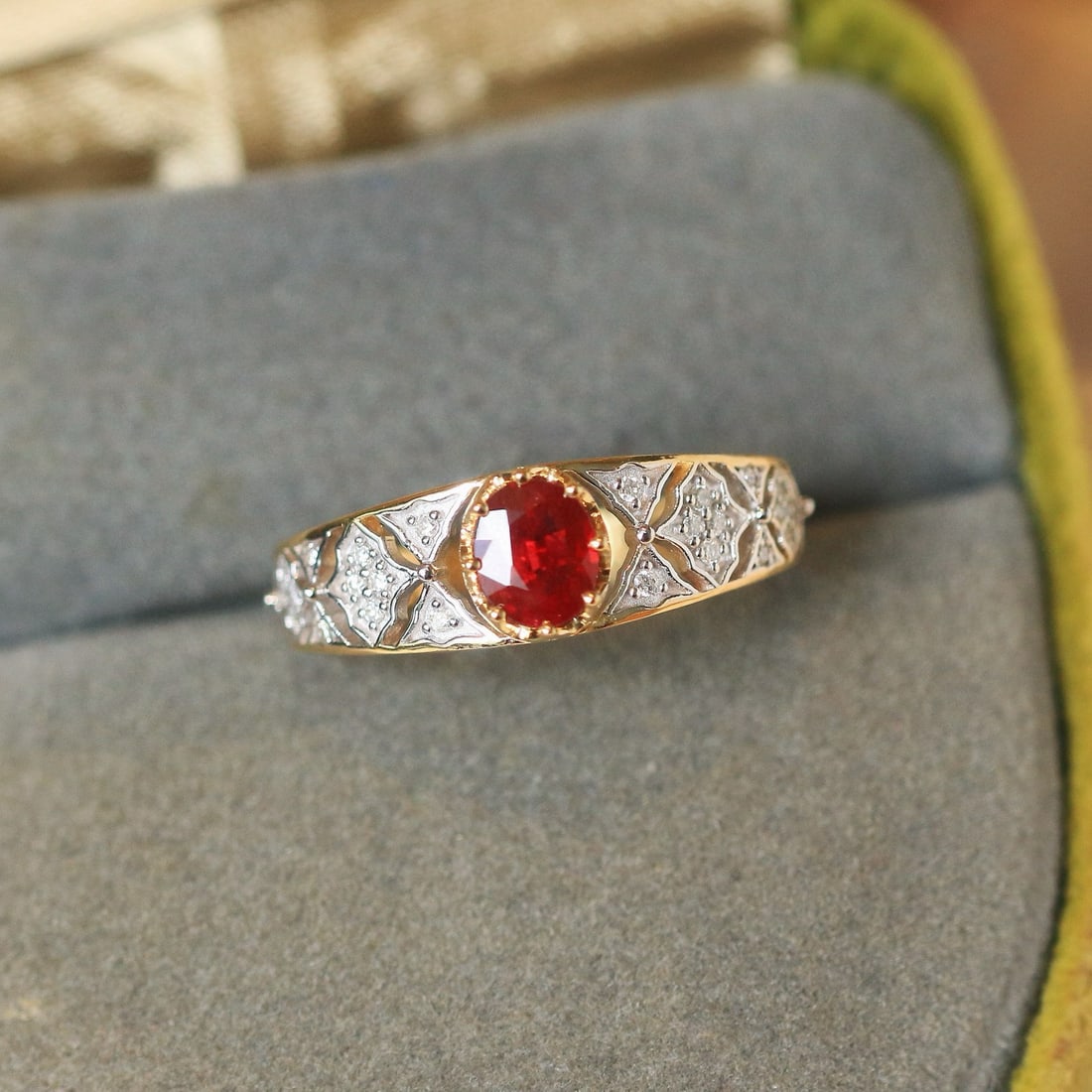 14k Gold 0.66 Ctw Natural Ruby & Diamond Ring - 6