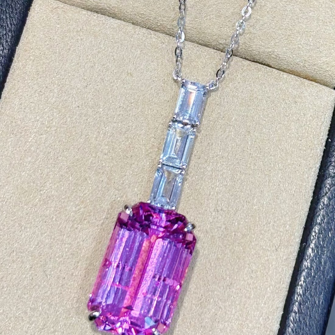 14k Gold 18.43 Ctw Natural Kunzite & Sapphire Necklace - 3